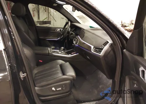 2020 BMW X5 xDrive40I z USA, uszkodzony, nr VIN 5UXCR6C0XL9B00352